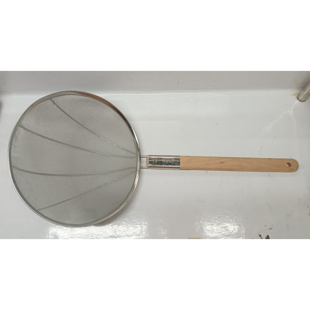 Strainer Mesh Sagap Large 31cm Diameter Wooden Handle