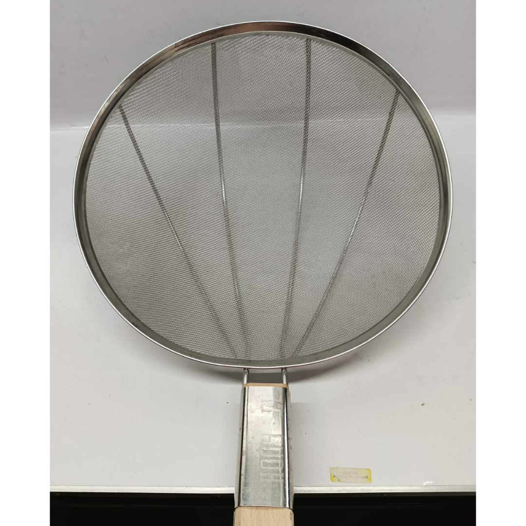 Strainer Mesh Sagap Large 31cm Diameter Wooden Handle