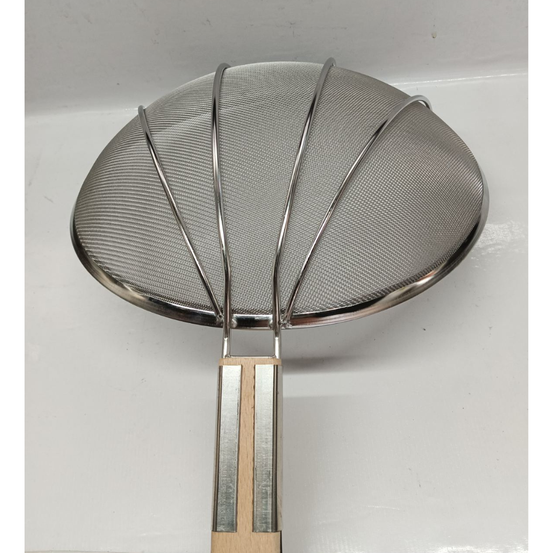 Strainer Mesh Sagap Large 31cm Diameter Wooden Handle